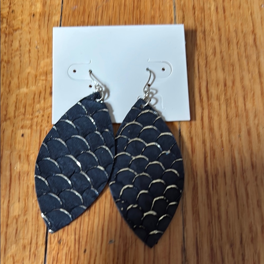 Elegant Black and Gold Leaf Earrings